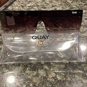 Quay Blocked Shield Sunglasses - two-tone